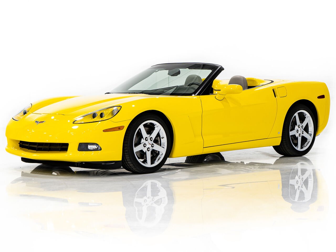2008 Chevrolet Corvette With only 900km (563mi) From new with window sticker Yellow Kirkland - photo #1