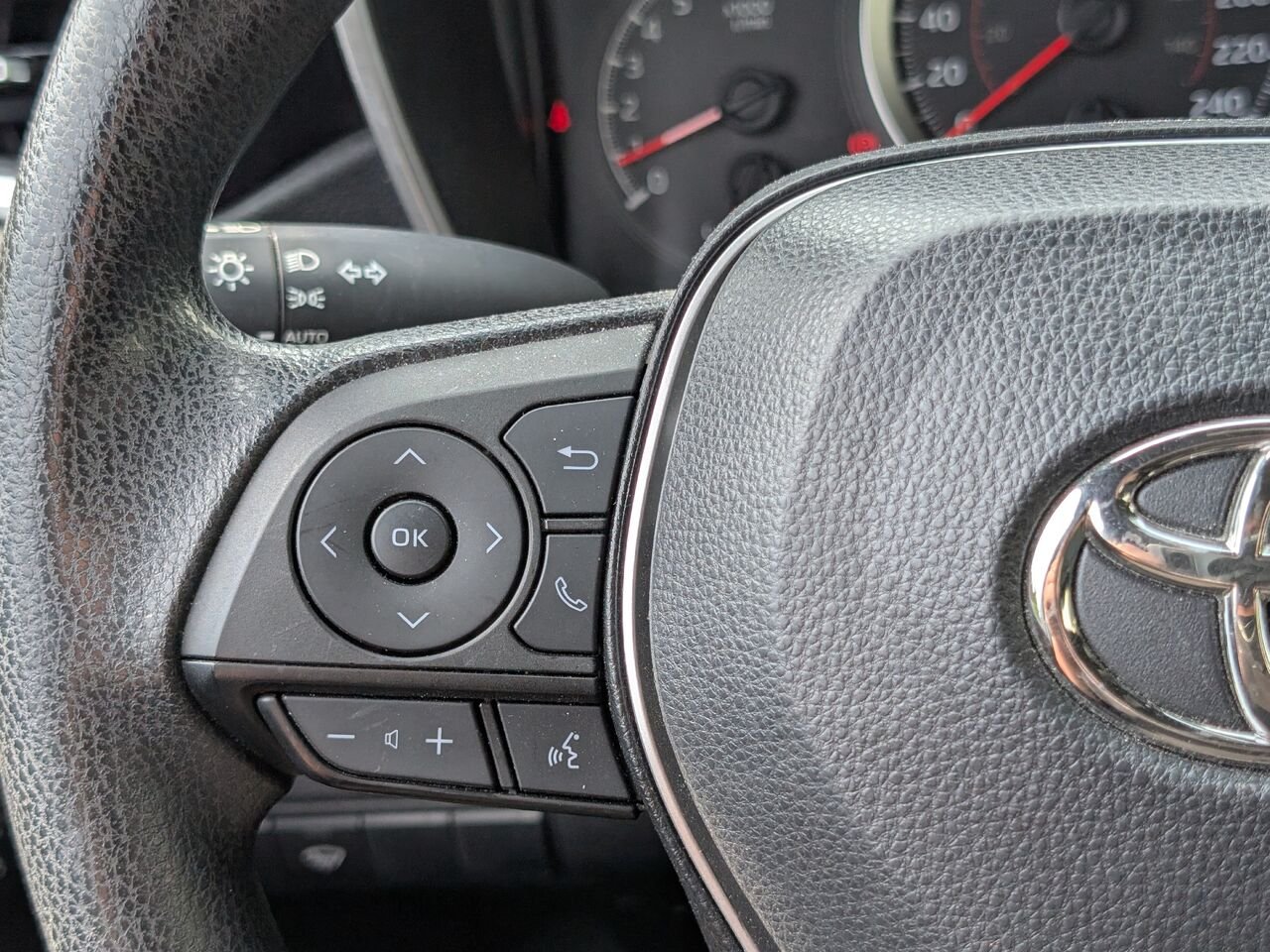Toyota Corolla à hayon BASE/SIÈGES CHAUFFANTS/CAMÉRA DE RECUL/BLUETOOTH/AC 2022 Bleu Sherbrooke - photo #11