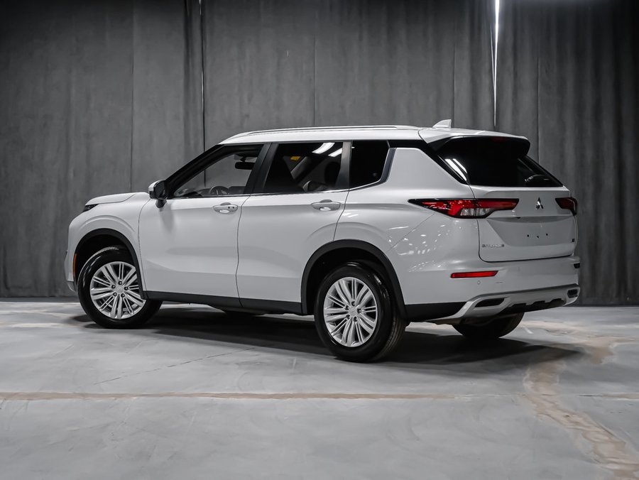 Mitsubishi Outlander LE BANC CHAUFFANT APPLE CAR PLAY SANS FIL 2024 Blanc
