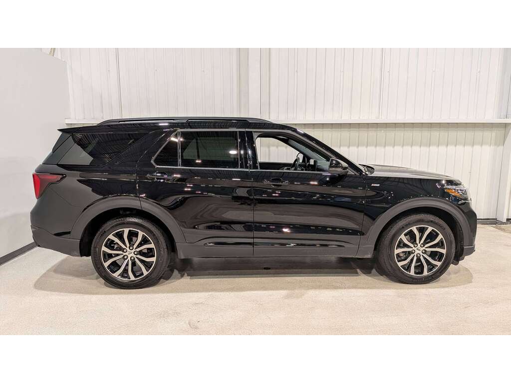 2025 Ford Explorer ST-Line 4WD Black Val-David - photo #7