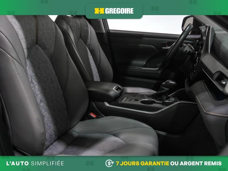 2022 Toyota Highlander Grey Laval - photo #29