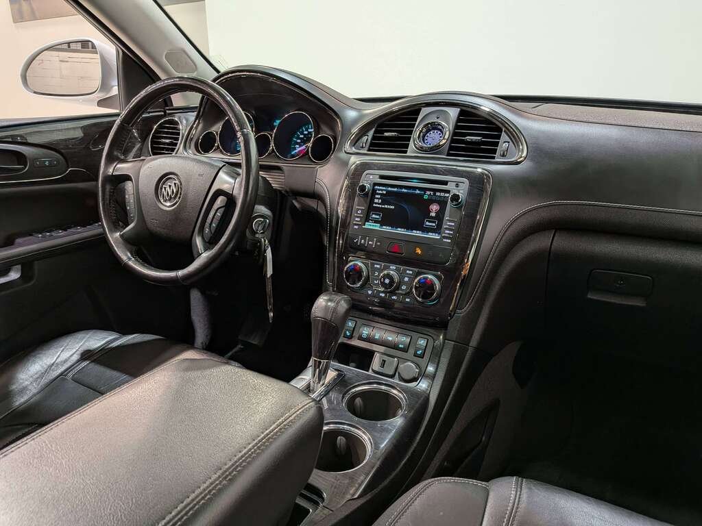 Buick Enclave AWD 4dr Leather 2016 Blanc Val-David - photo #4