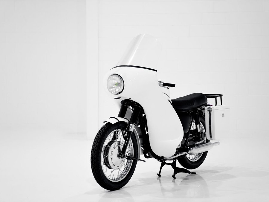 1968 Triumph Trophy TR6P Saint 1968 White