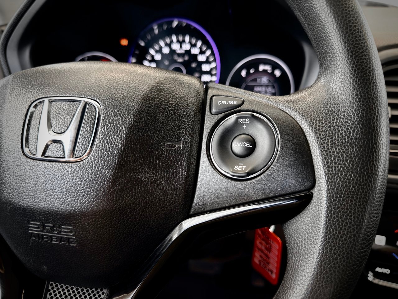 2016 Honda HR-V Notre-Dame-des-Prairies - photo #21