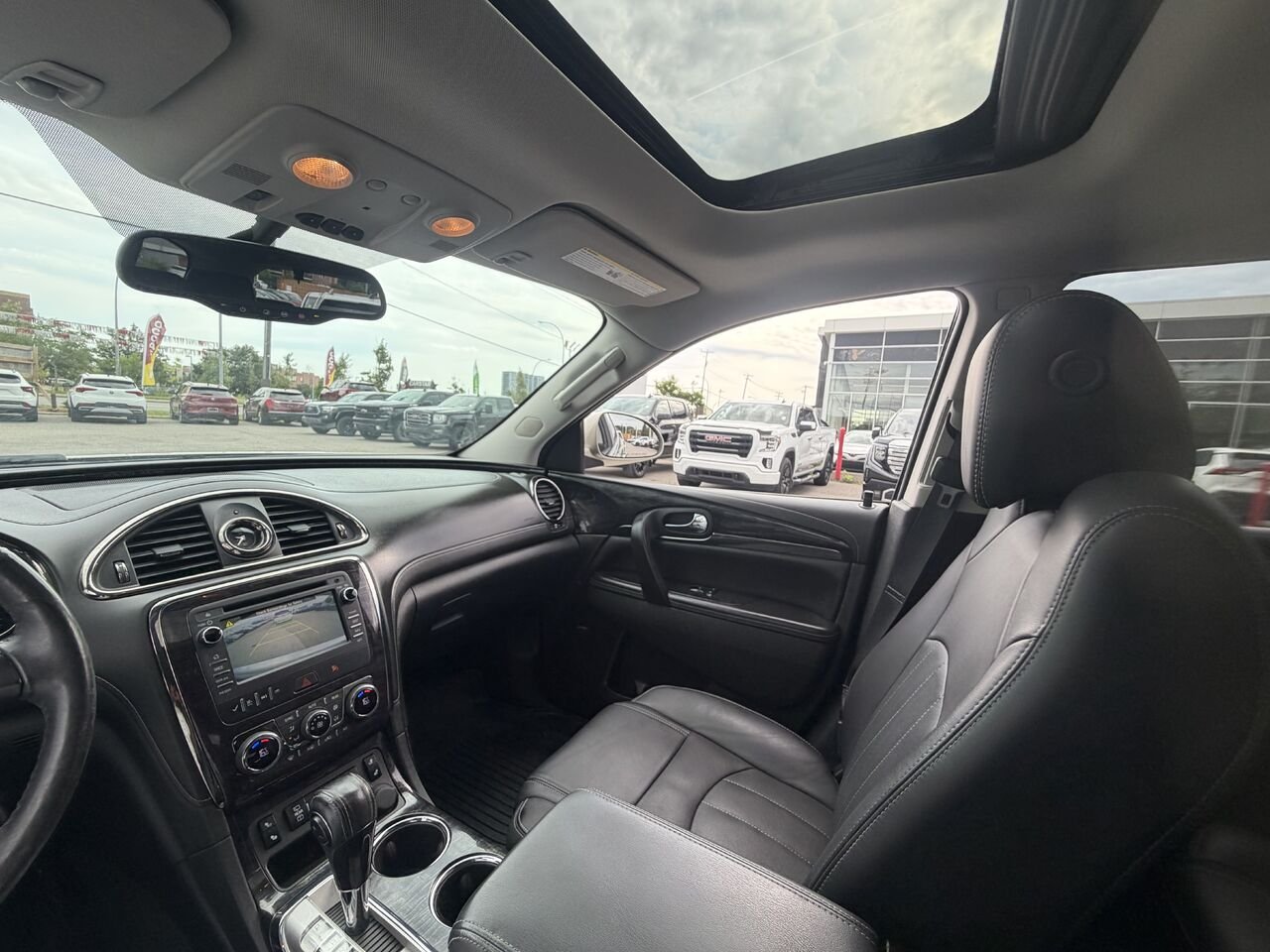 2017 BUICK ENCLAVE 4 portes à TI, Cuir Beige Ottawa & Gatineau - photo #8