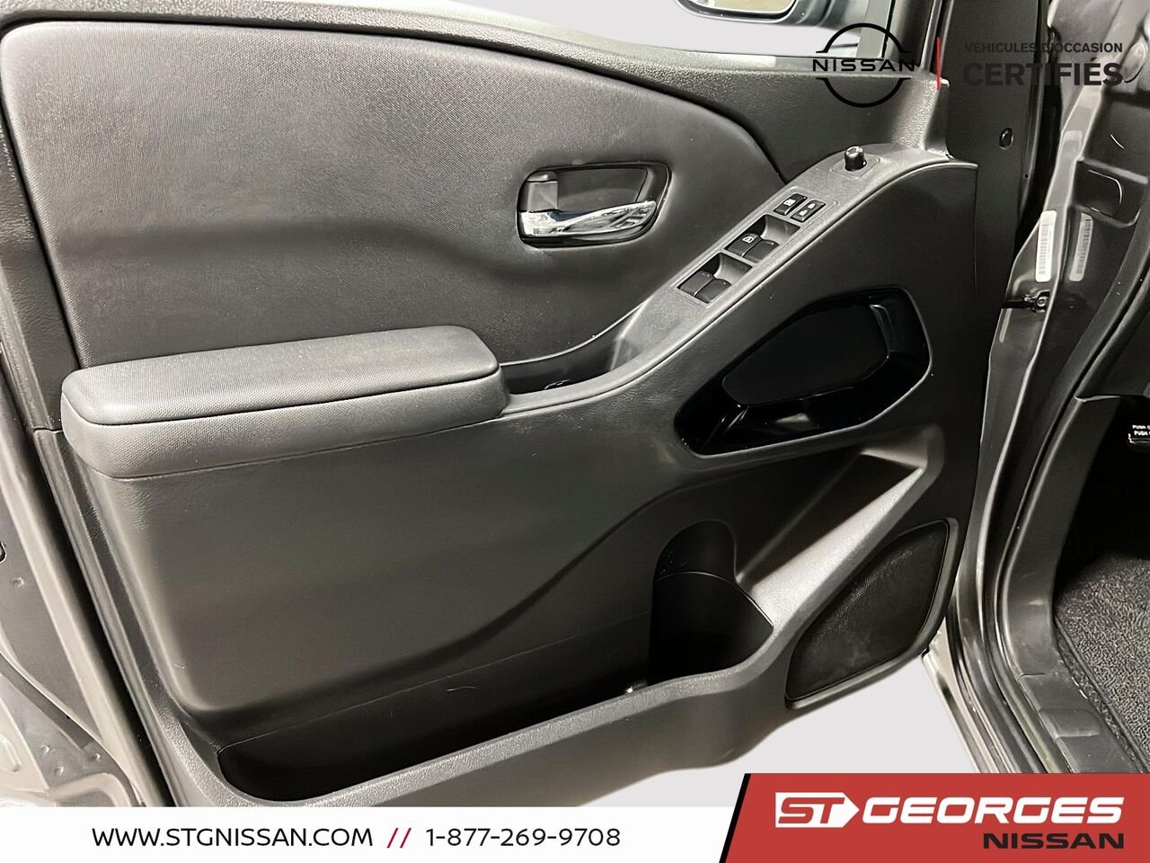2023 Nissan Frontier Grey Saint-Georges - photo #10