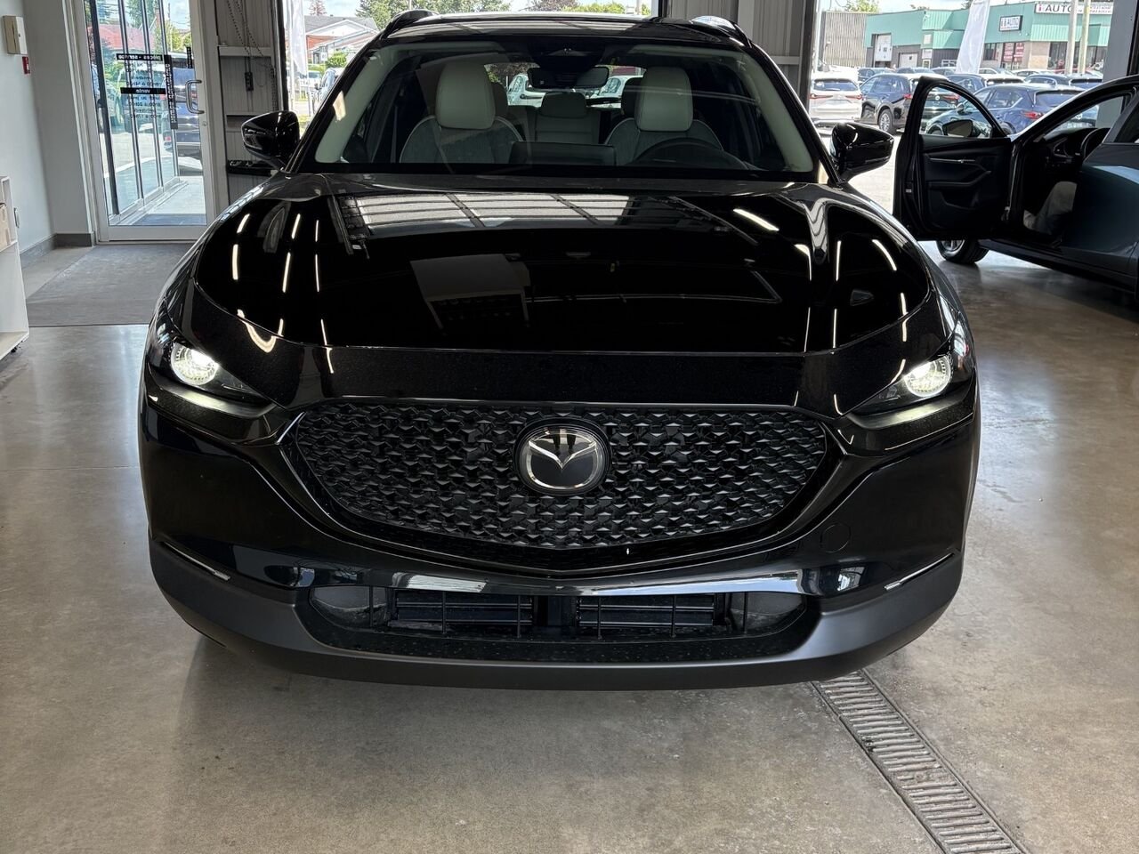 2026 MAZDA CX-30 GS KURO Snowflake White Pearl Châteauguay - photo #1