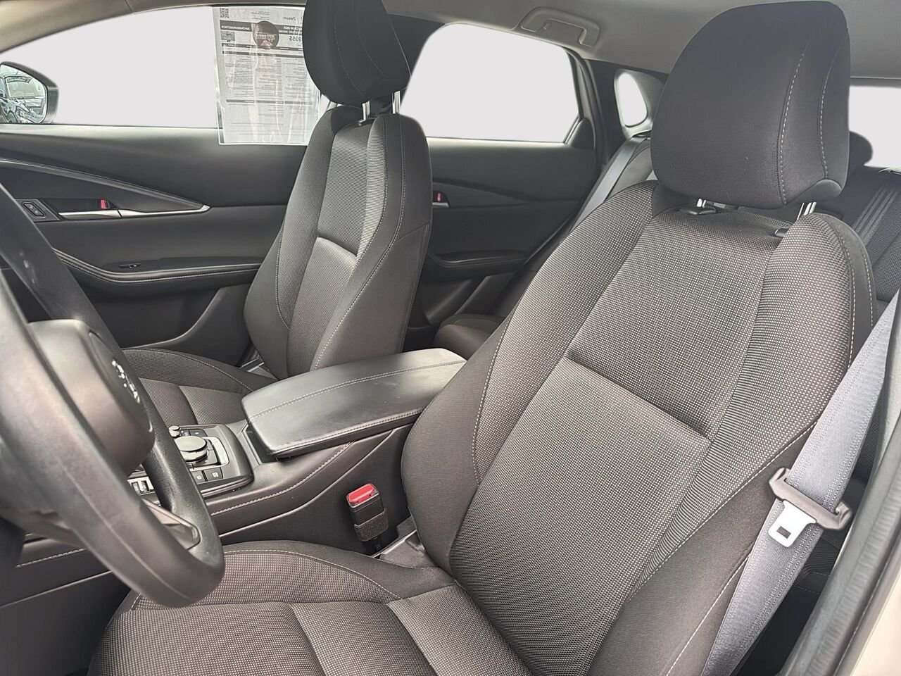 2025 Mazda CX-30 White Rouyn-Noranda - photo #10