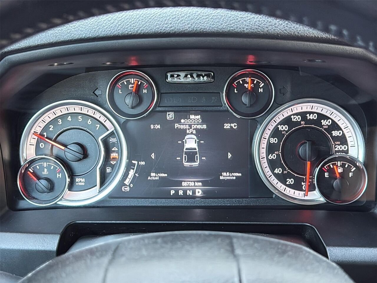 RAM 1500 CLASSIC SLT 2021 Noir Saint-Hyacinthe - photo #12