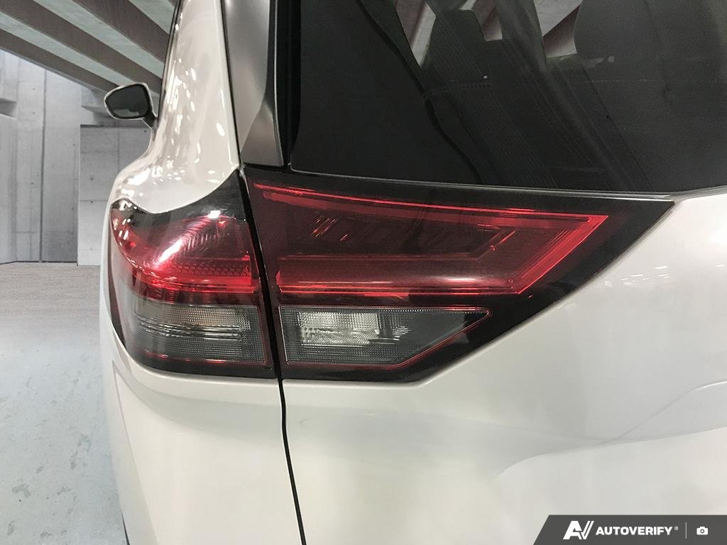 2024 Nissan Rogue 264010 | SV Moonroof White Edmonton - photo #10
