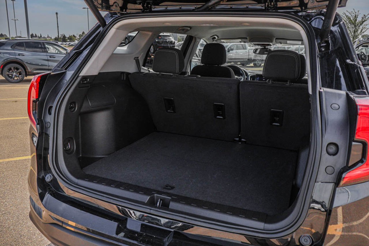 2024 GMC Terrain AWD 4dr SLE Black Sherwood Park - photo #7