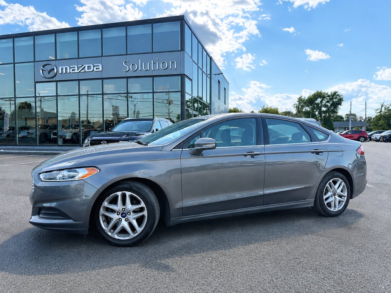 2014 Ford Fusion SE Grey Châteauguay - photo #0