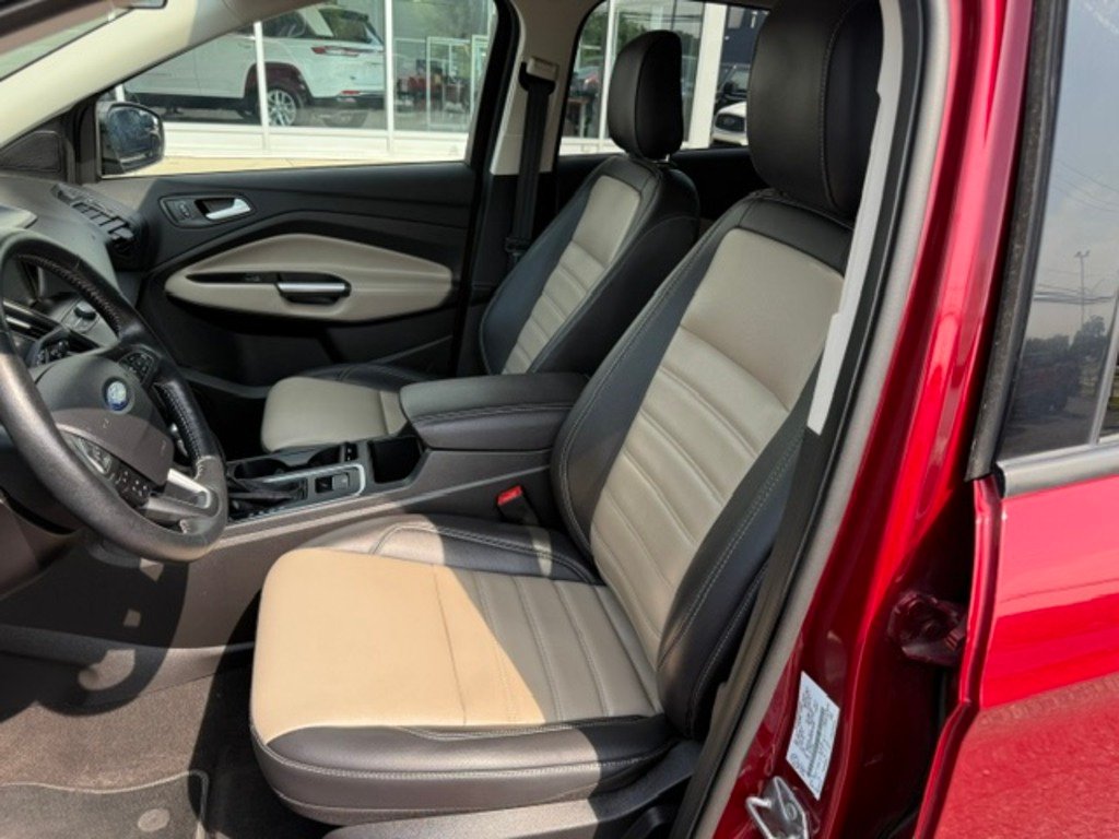 Ford Escape 2019 Rouge Saint-Basile-le-Grand - photo #13