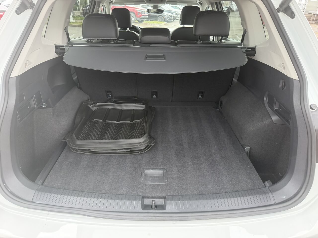 2024 Volkswagen Tiguan Comfortline 4MOTION White Laval - photo #13