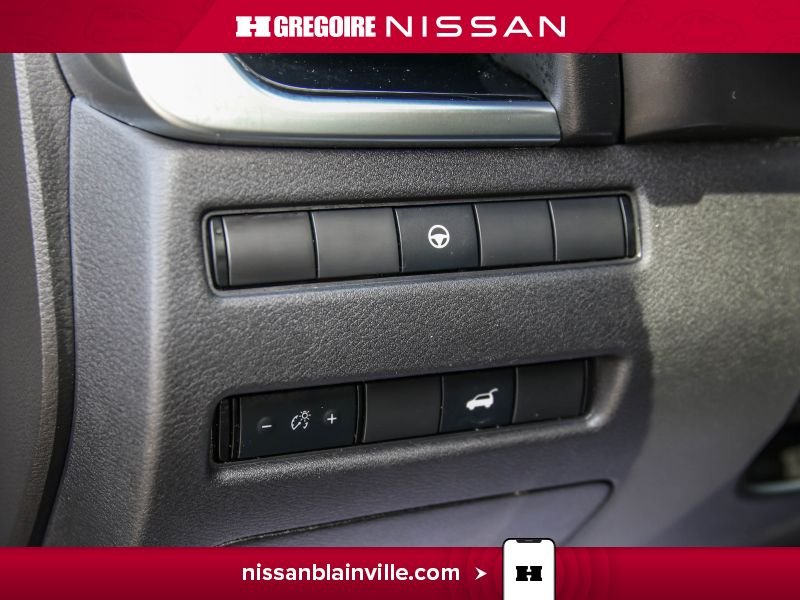 2023 Nissan Rogue Grey Laval - photo #13