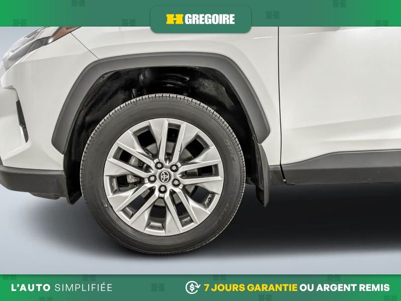 Toyota Rav 4 822010 | XLE PREMIUM AWD - TOIT OUVRANT+CUIR+CAMERA DE RECU 2023 Blanc Laval - photo #11