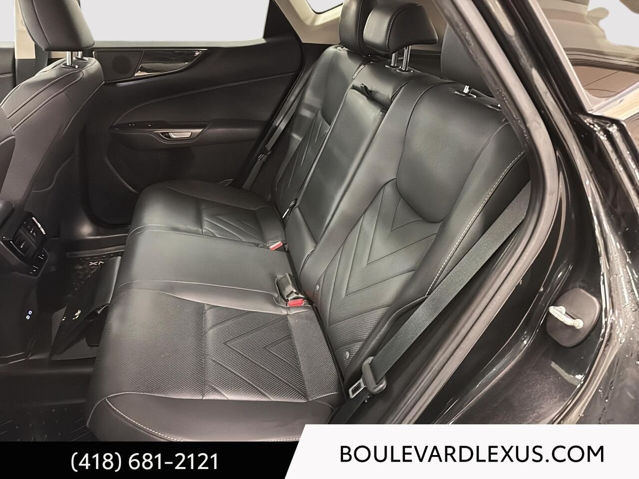 Lexus NX 19358A 2024 Noir Québec - photo #17