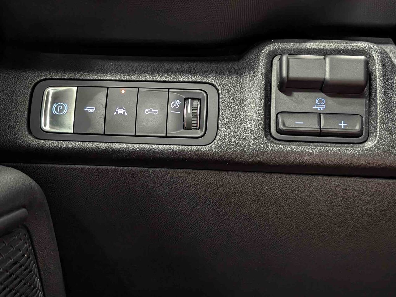 CHEVROLET Silverado EV eAWD Crew Cab 4WT Grosse Batterie 2024 Blanc Sherbrooke - photo #15