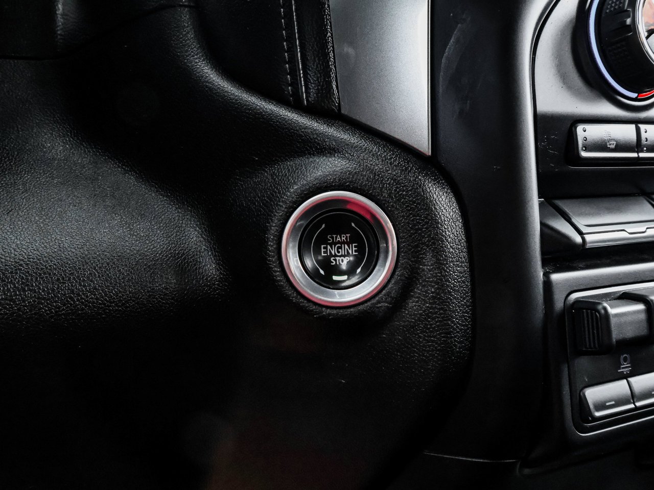 2019 Chevrolet Silverado 1500 4WD Crew Cab 147 RST White Sherwood Park - photo #24