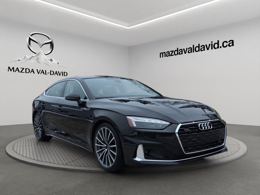 2023 Audi A5 Sportback A5 45 2.0T Sportback Komfort Quattro, Jamais accidenté, Sièges à fonction mémoire, Volant chauffant, Toit ouvrant Black