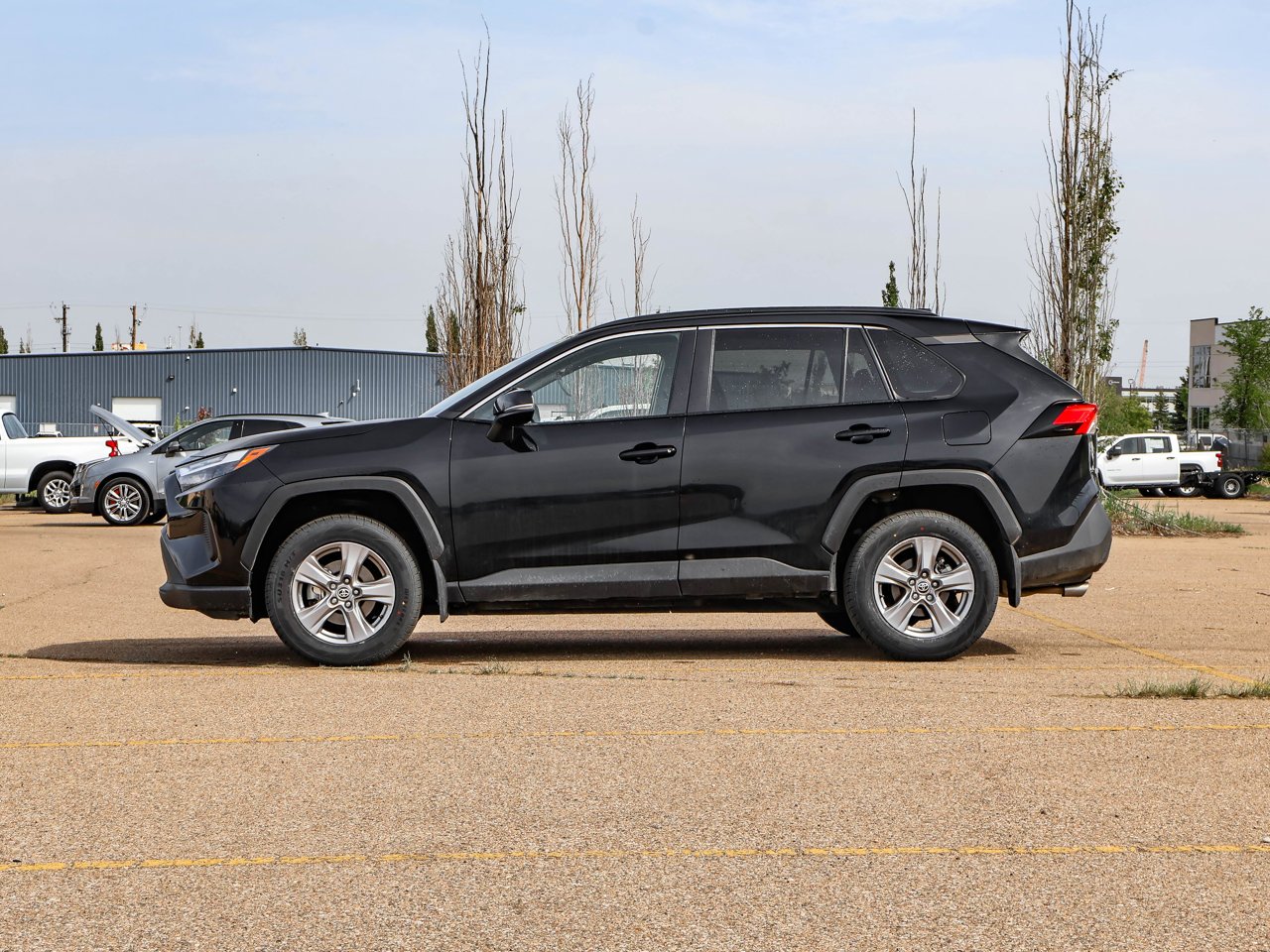 2024 Toyota RAV4 XLE AWD Black Sherwood Park - photo #4
