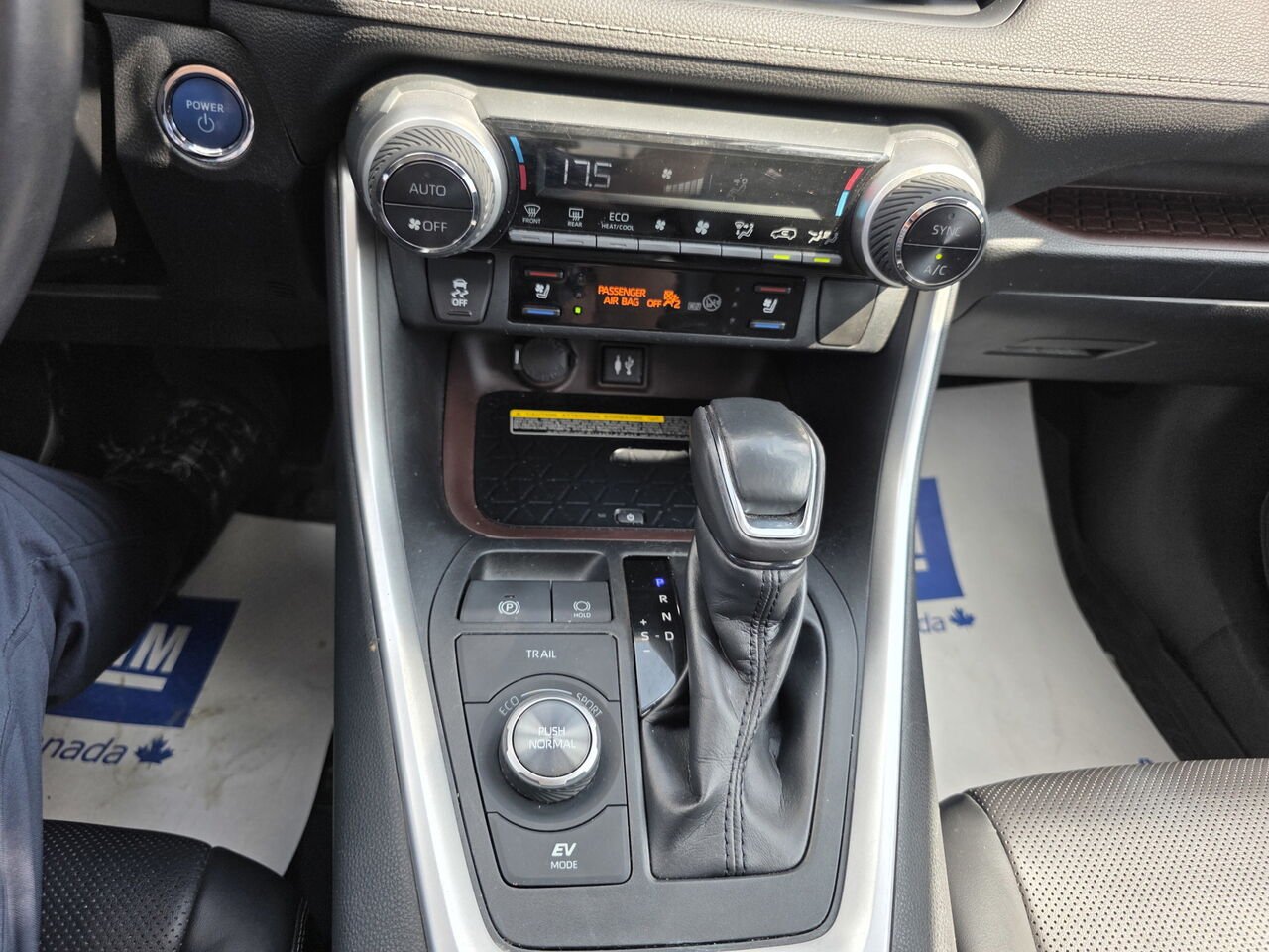 2019 Toyota RAV4 Hybrid Limited Grey Rouyn-Noranda - photo #48