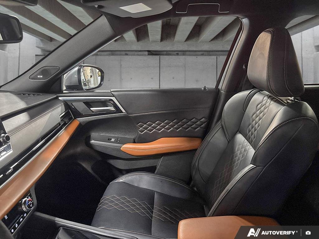2024 Mitsubishi Outlander 2601528A | GT Premium gray Edmonton - photo #23