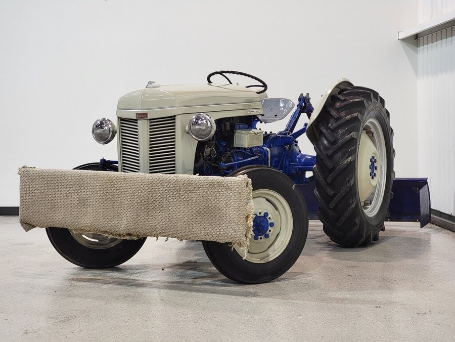 Ford Massey Fergusson Tracteur Massey Fergusson Antiquité 1955