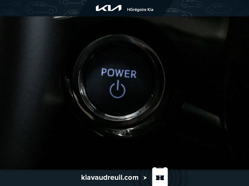 2021 Toyota Prius Blue Blainville - photo #17