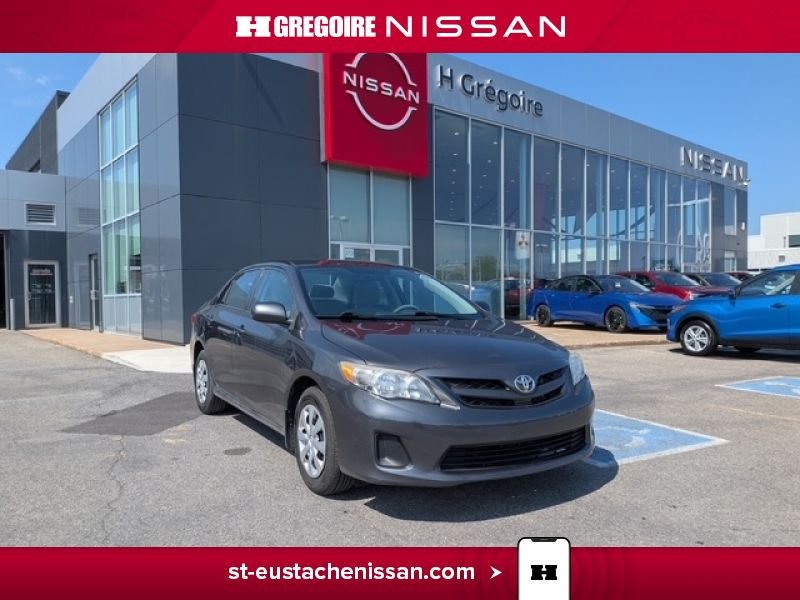 2013 Toyota Corolla Grey Laval - photo #0