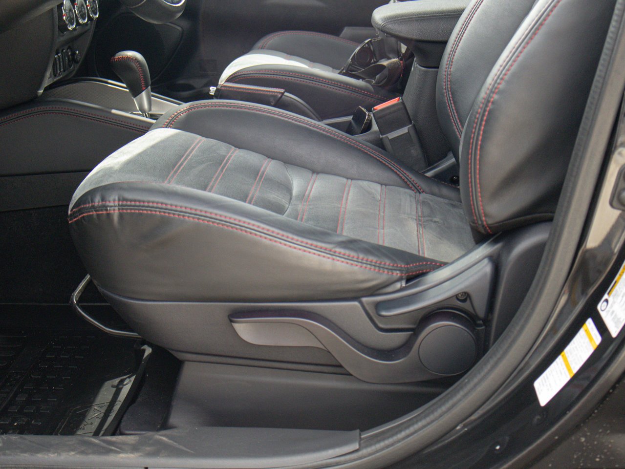 2019 Mitsubishi RVR GT AWC Black Sherwood Park - photo #17