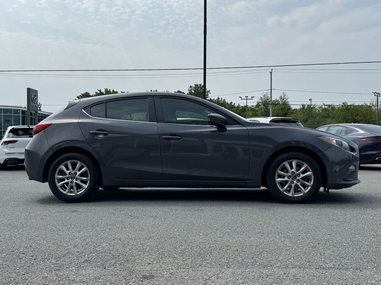 2016 Mazda Mazda3 GS Grey Granby - photo #7
