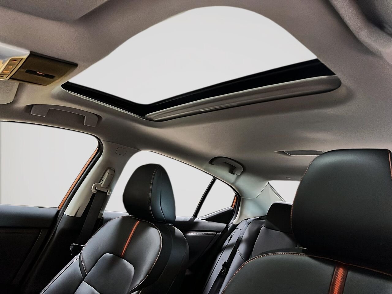 2024 Nissan Sentra SR Orange Québec - photo #16