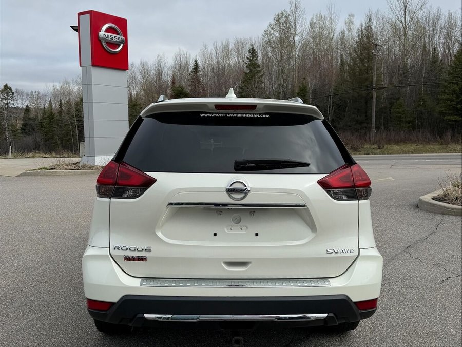 2018 Nissan Rogue 2018 White
