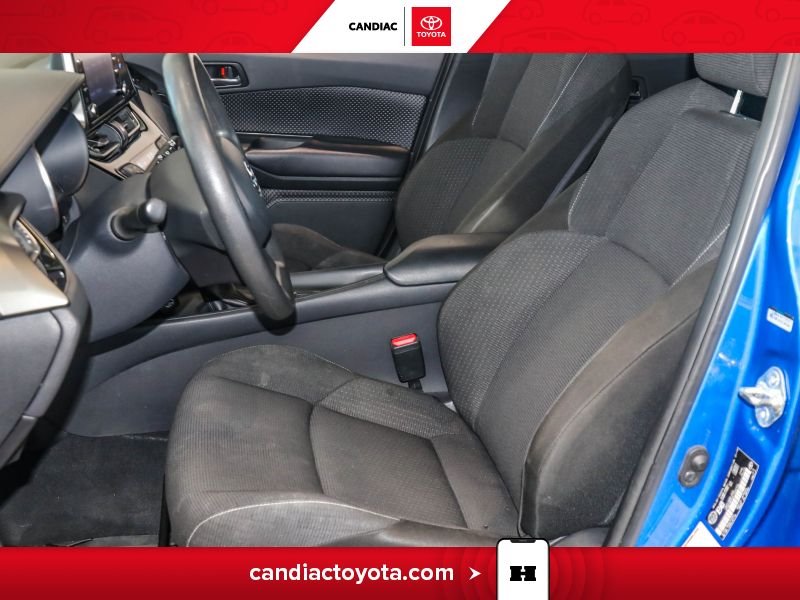 Toyota C-HR 2019 Bleu Blainville - photo #21