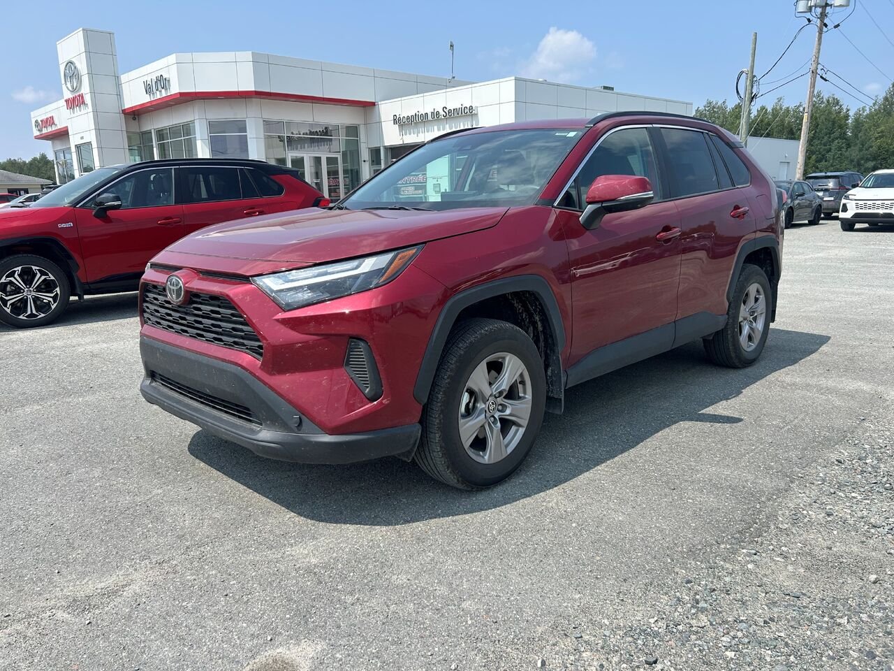 Toyota RAV4 XLE TI 2025 Rouge Val-d'Or - photo #0