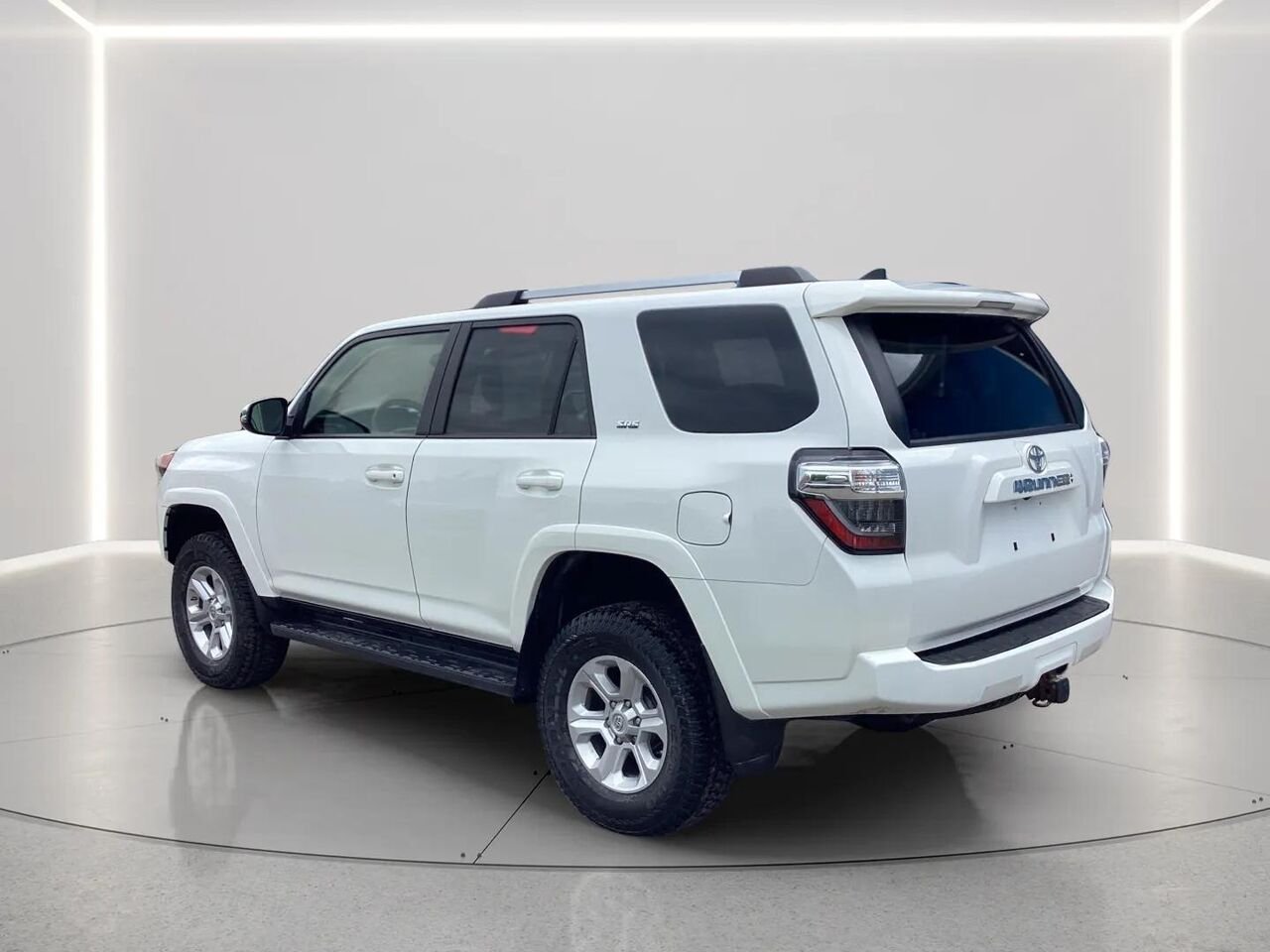 Toyota 4RUNNER SR5 2021 Blanc Gatineau - photo #2
