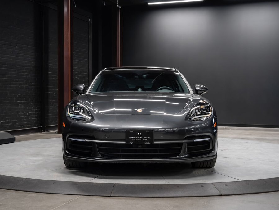2019 Porsche Panamera 2019 Grey