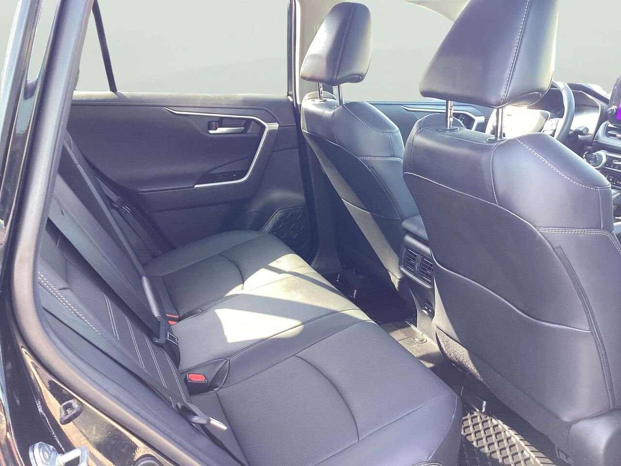 2023 TOYOTA RAV4 LIMITED AWD Black Gatineau - photo #18