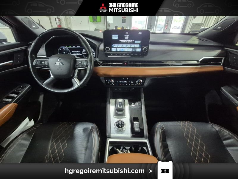 2023 Mitsubishi Outlander Plug-In Hybrid White Blainville - photo #24