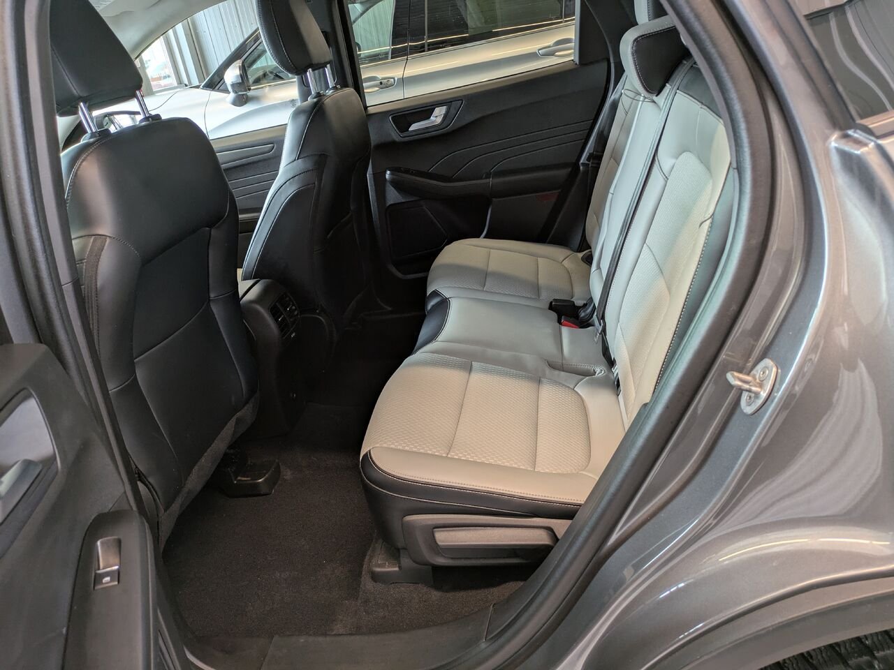 2023 Ford Escape Grey Gatineau - photo #15