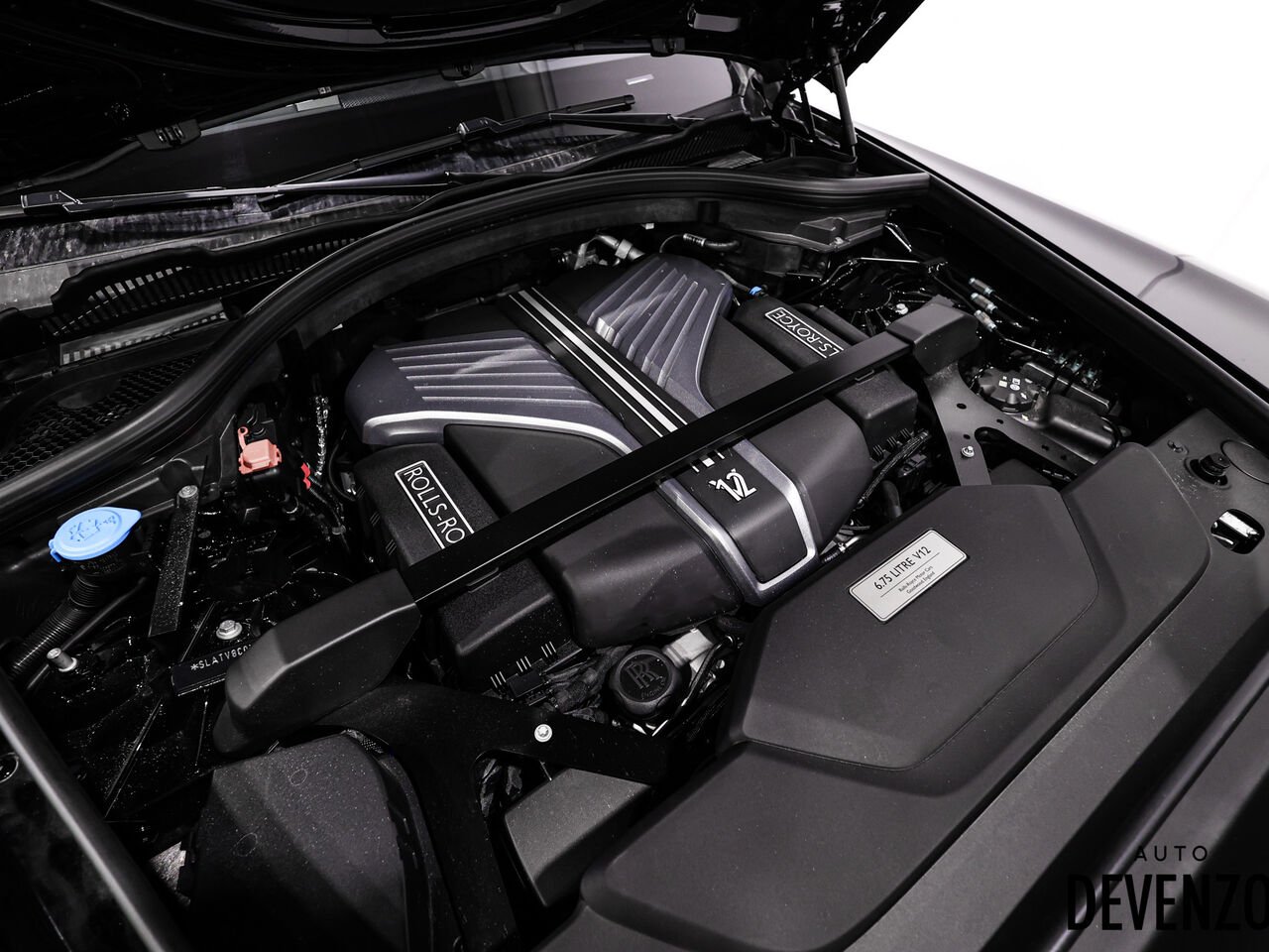 Rolls-Royce Cullinan 2023 Bleu Saint-Eustache - photo #35