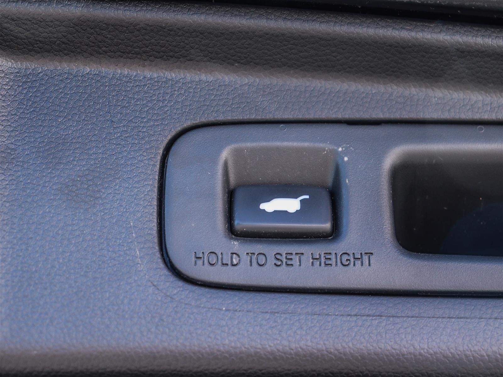 2024 Honda CR-V Hybrid Touring Ottawa & Gatineau - photo #19