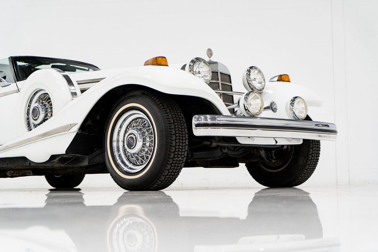 1981 Phillips Motor Car Berlina Coupe Only 1 of 78 produced. Very rare | PRIX EN USD White Montreal - photo #29