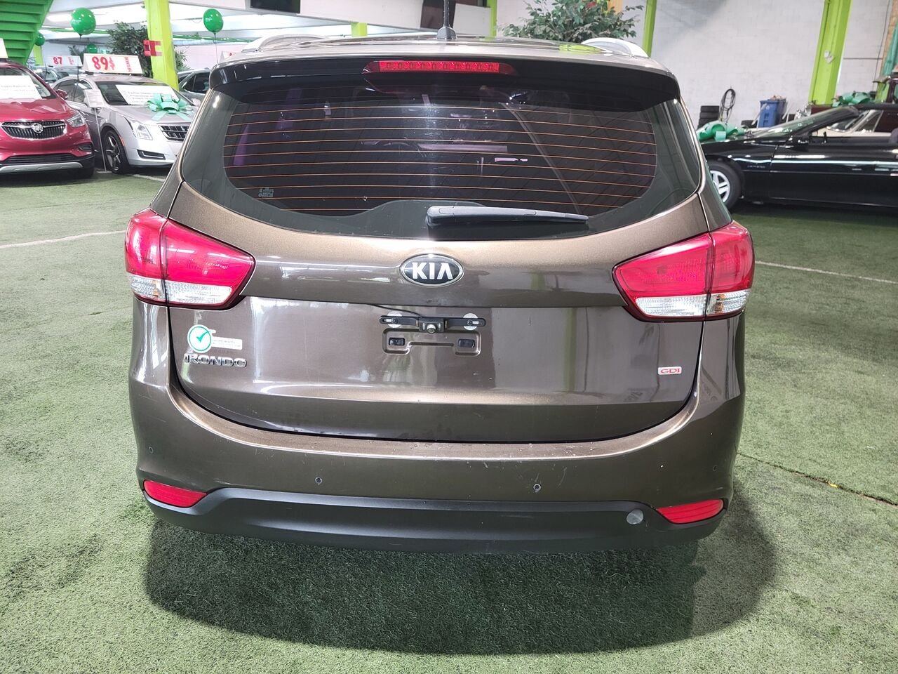 2015 Kia Rondo Brown  - photo #4