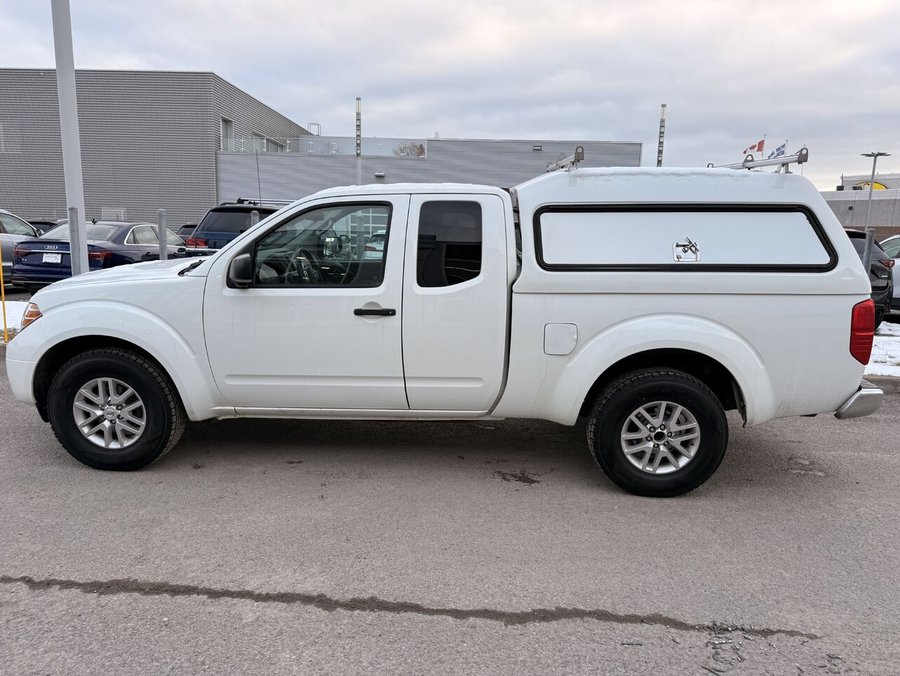 Nissan Frontier 2 roues motrices, cabine allongée, empattement court, boîte automatique SV 2017 Blanc