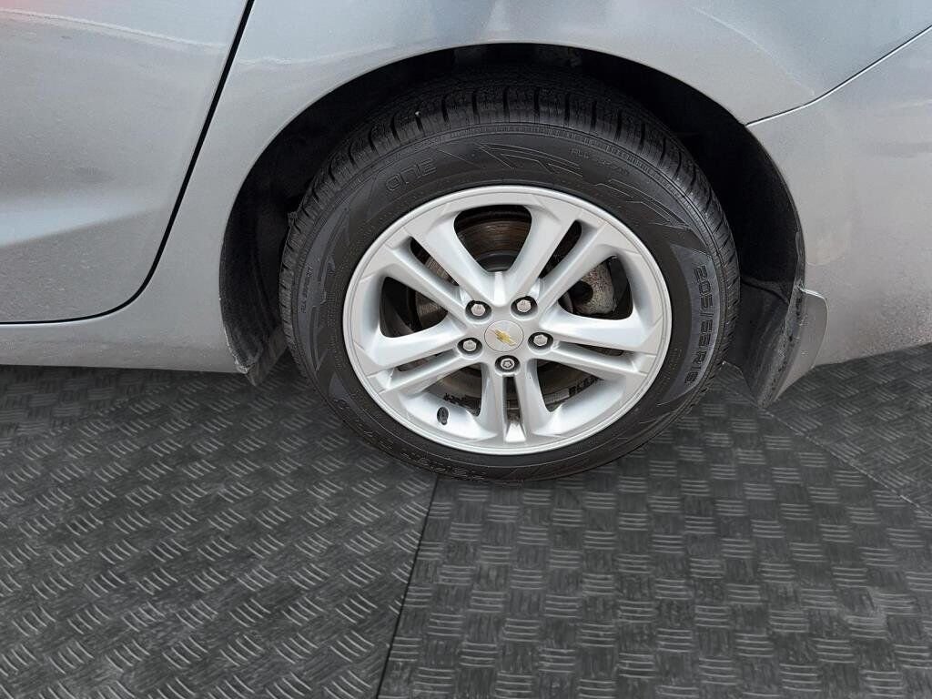 2018 Chevrolet Cruze VIN 1G1BE5SMXJ7122938 Grey Baie-Comeau - photo #6