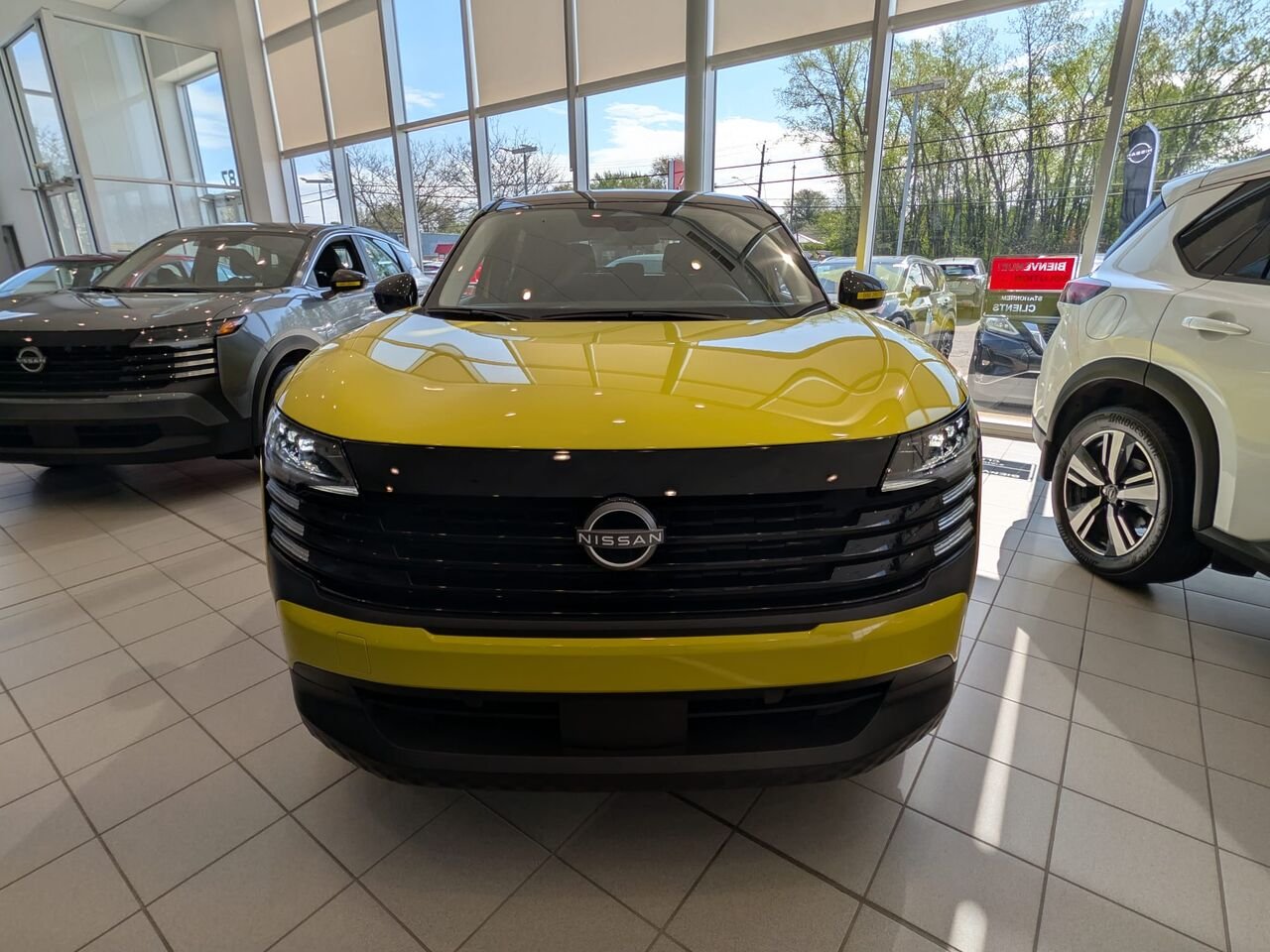 NISSAN Kicks KICKS SV 2026 Jaune yuzu métallisé/Noir intense Châteauguay - photo #1