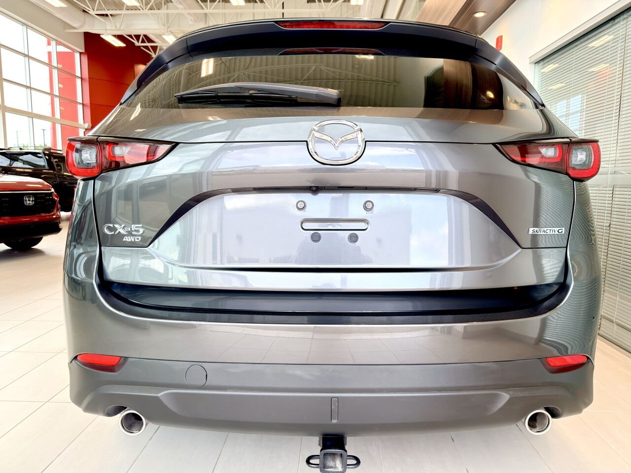 Mazda CX-5 2025 Gris Notre-Dame-des-Prairies - photo #9