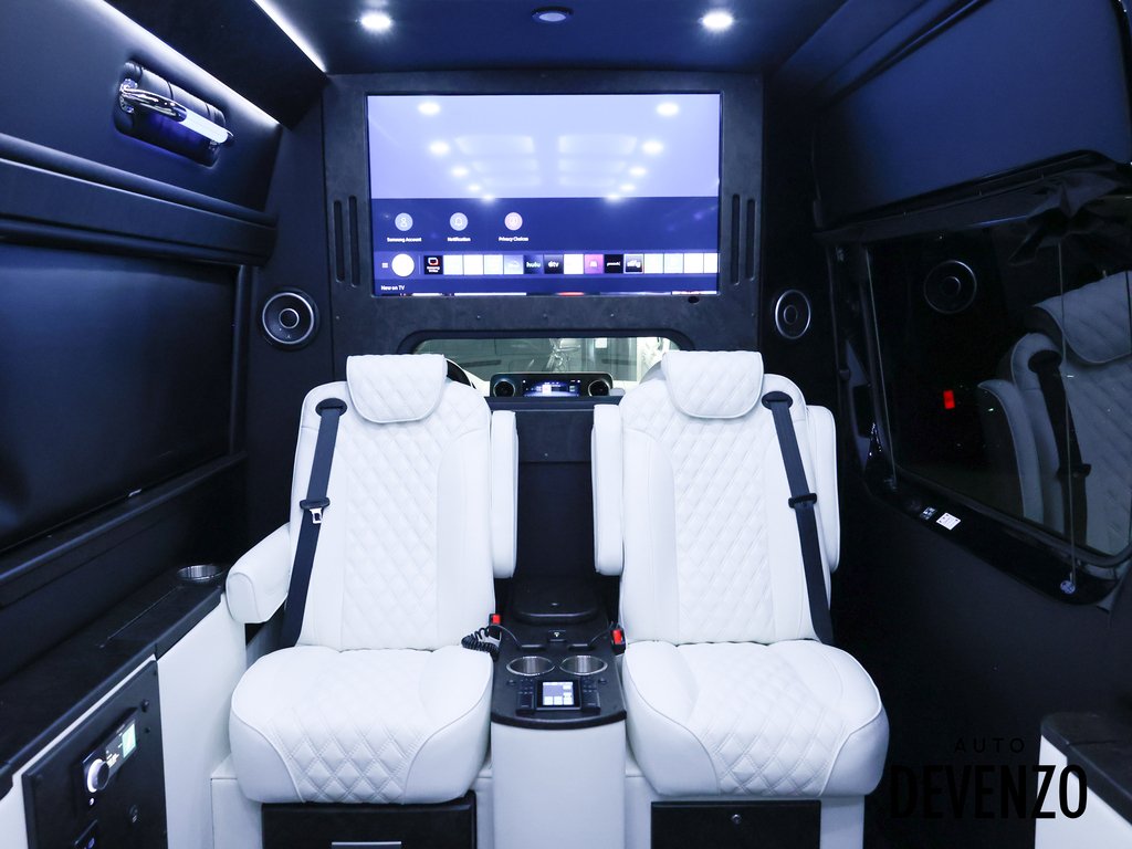 2022 Mercedes-Benz Sprinter fourgonnette utilitaire Black Saint-Eustache - photo #16